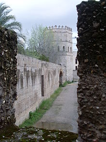 Torre_de_Plata_de_Sevilla.jpg