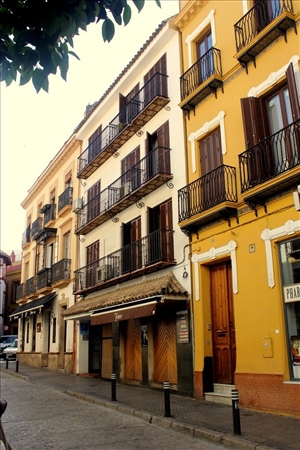 calle angostillo.jpg