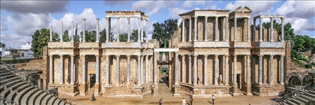 merida_roman_theatre1_cropped.jpg