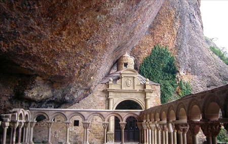 monasterio ainsa pandora magazine.jpg