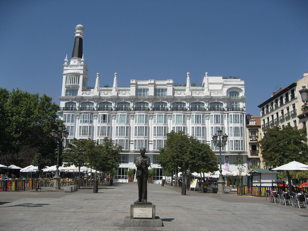 plaza de santa ana_.jpg