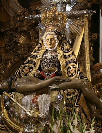 virgen de las angustias.jpg